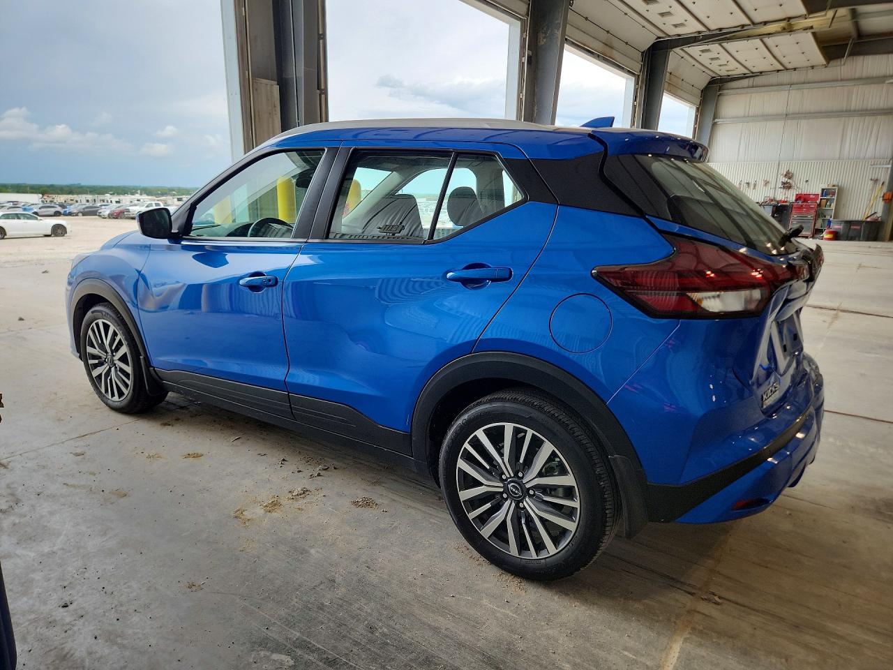 2023 NISSAN KICKS