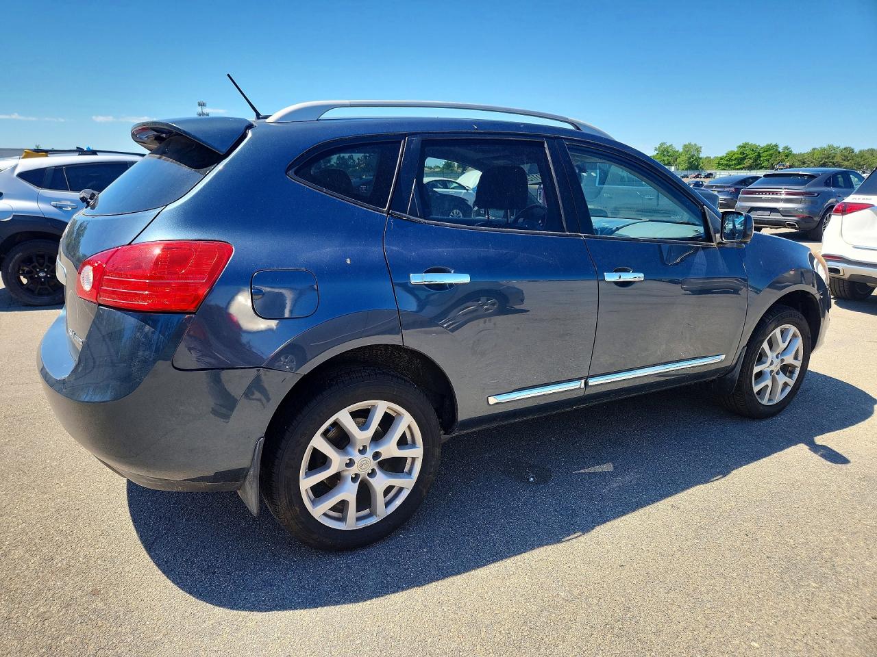 2013 NISSAN ROGUE