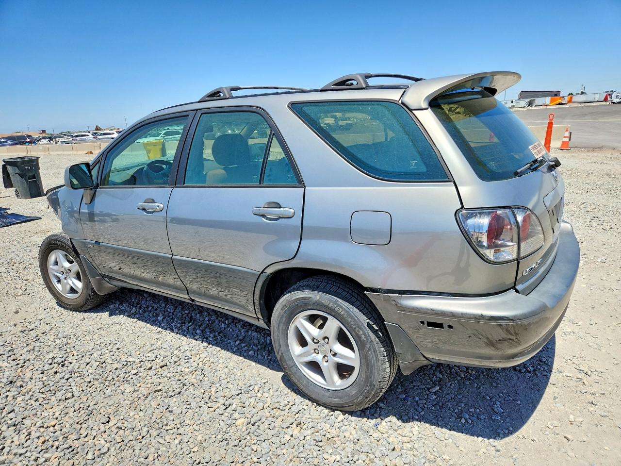2001 LEXUS RX300