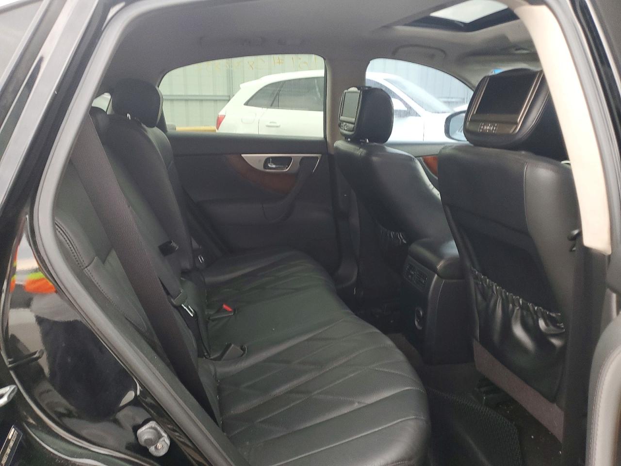 2010 INFINITI FX50