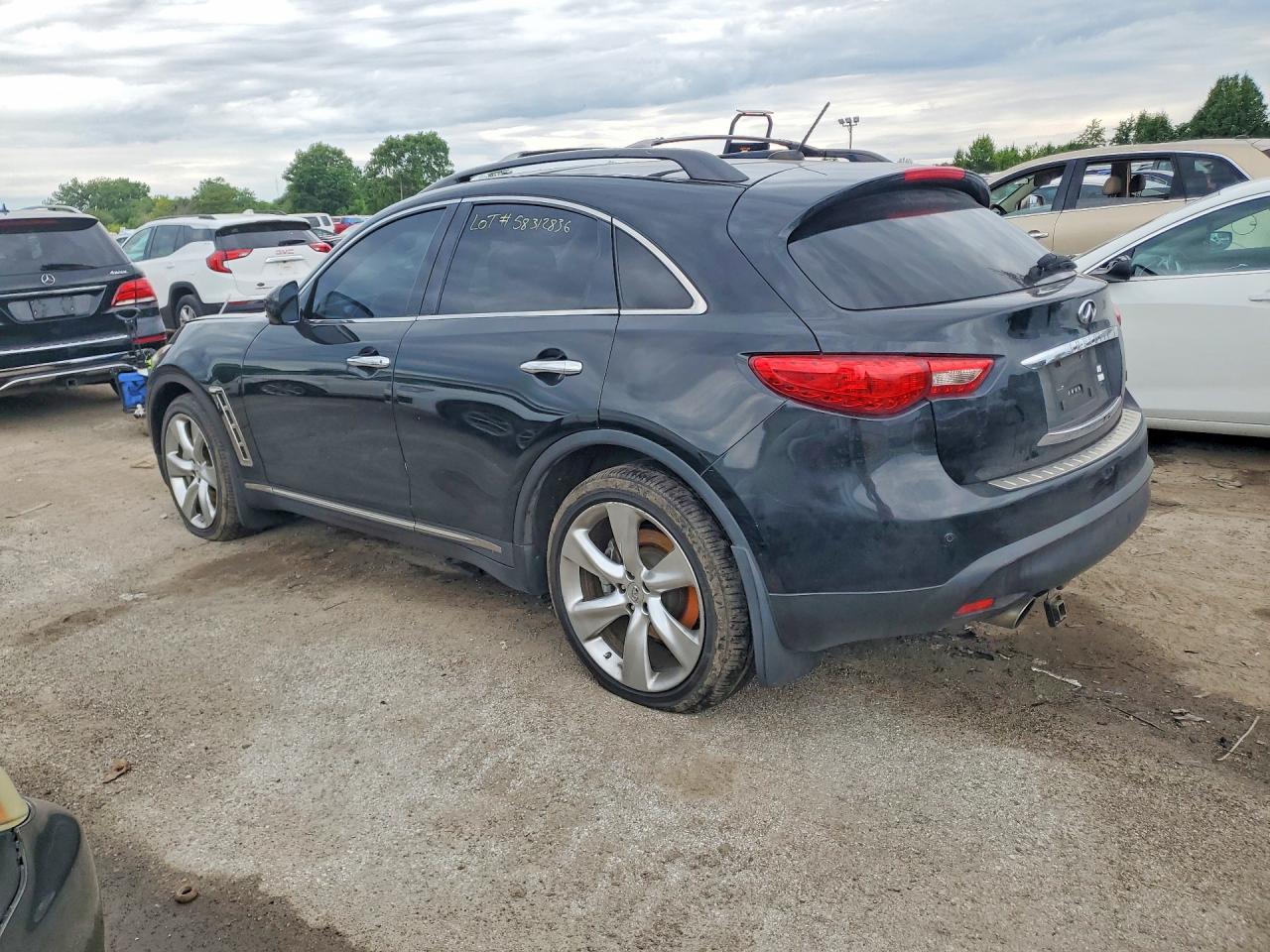 2010 INFINITI FX50