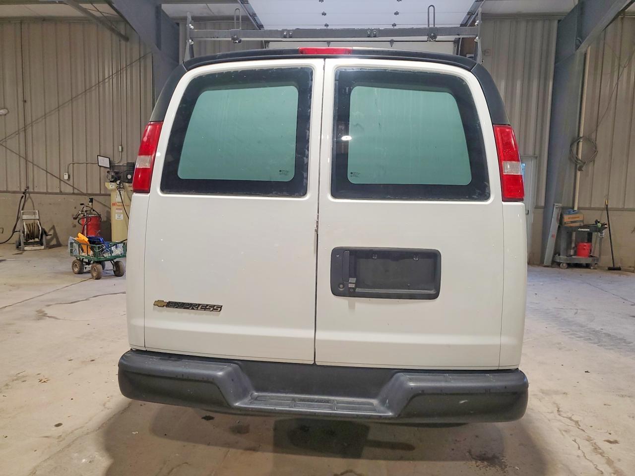 2017 CHEVROLET EXPRESS