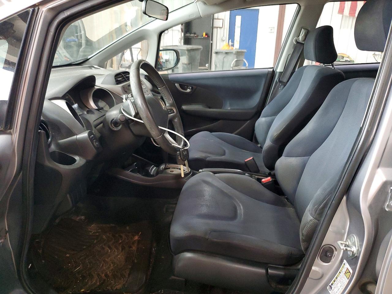 2009 HONDA FIT