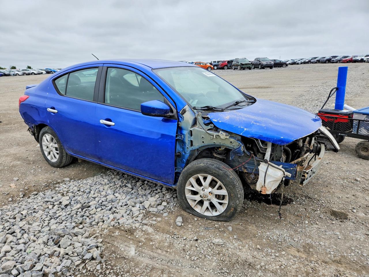 2016 NISSAN VERSA