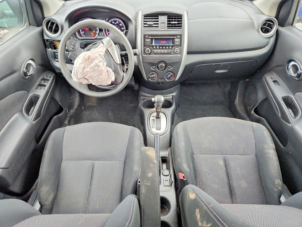 2016 NISSAN VERSA