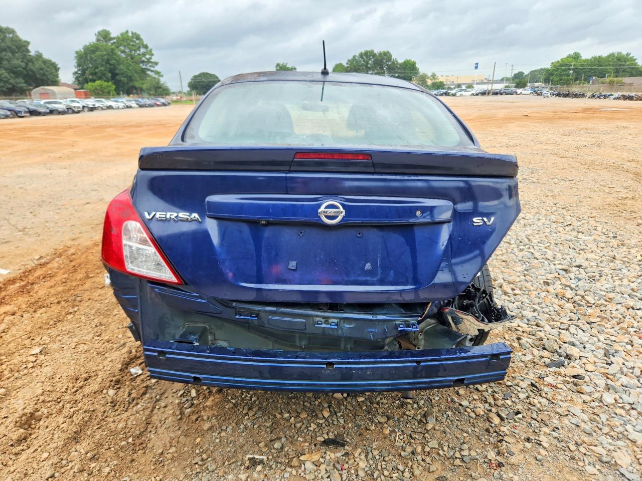 2018 NISSAN VERSA