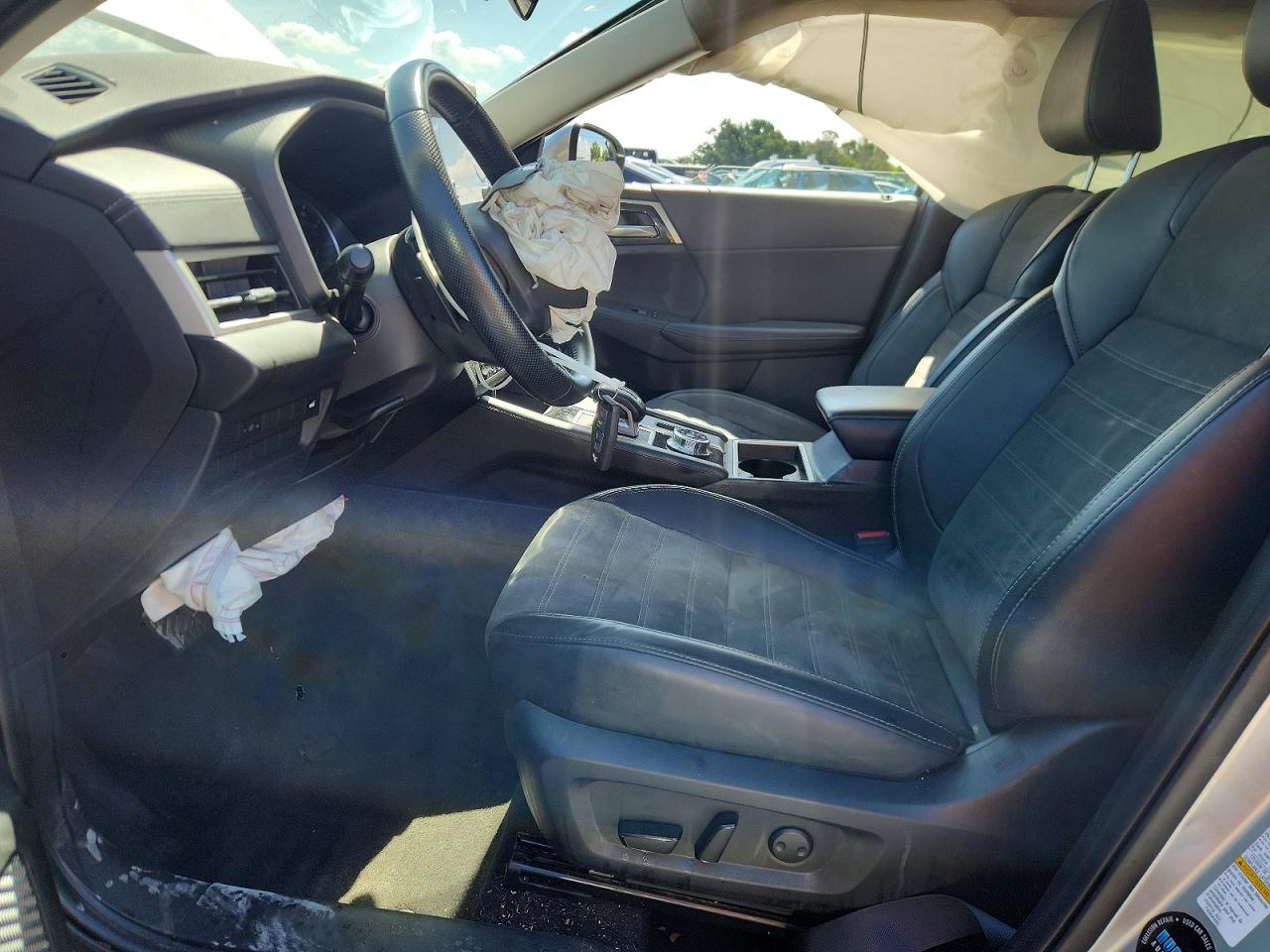 2024 MITSUBISHI OUTLANDER