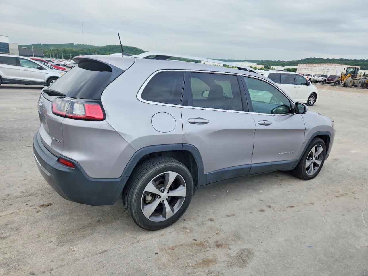 2019 JEEP CHEROKEE