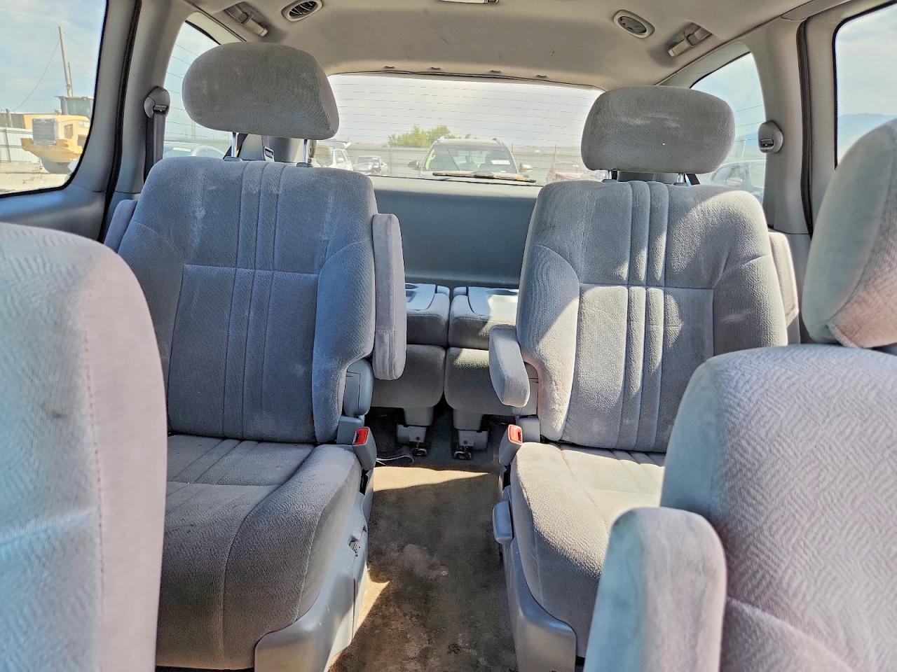 2003 TOYOTA SIENNA