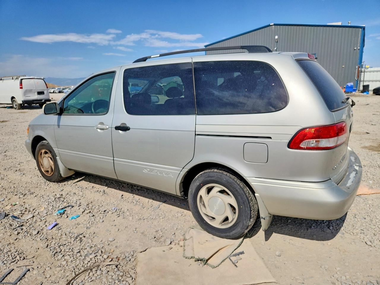 2003 TOYOTA SIENNA