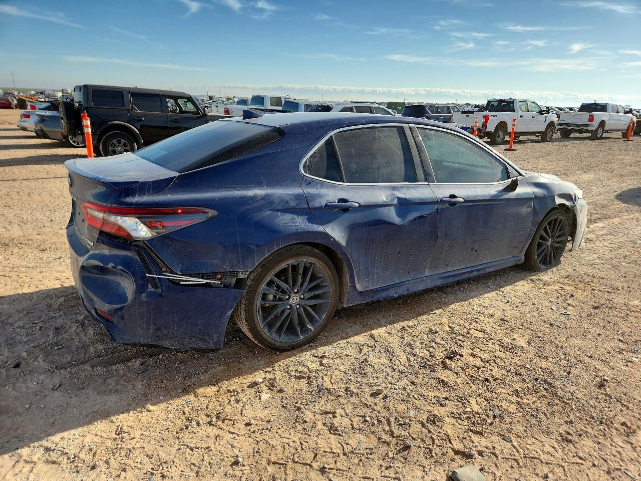 2023 TOYOTA CAMRY