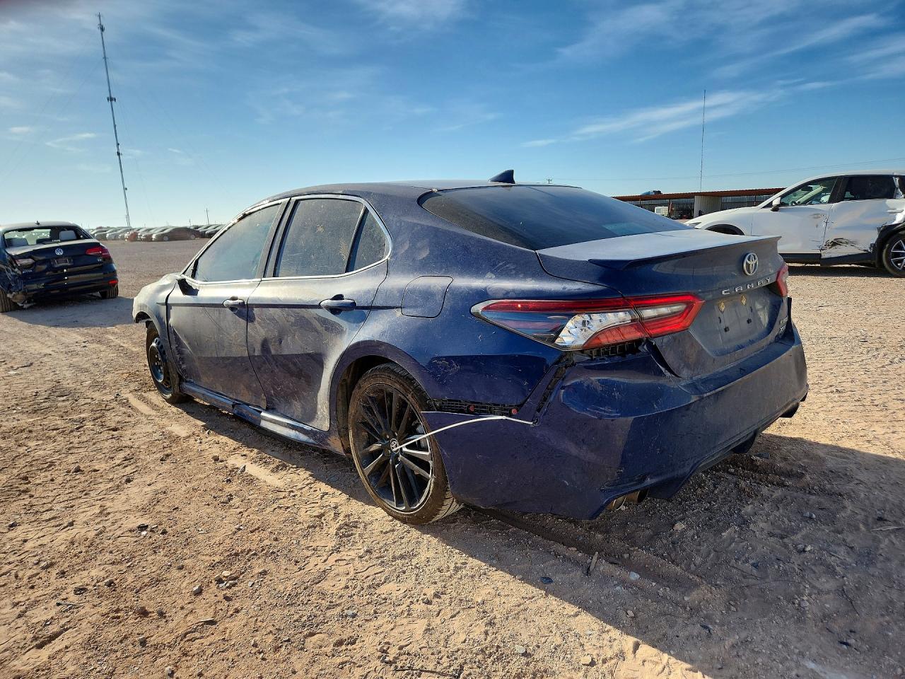 2023 TOYOTA CAMRY