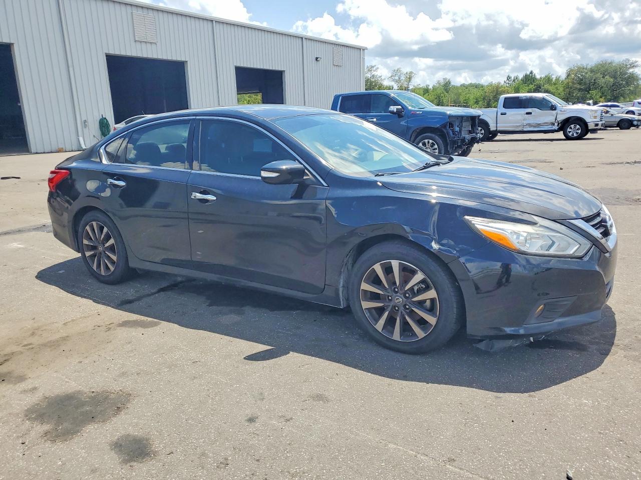 2017 NISSAN ALTIMA