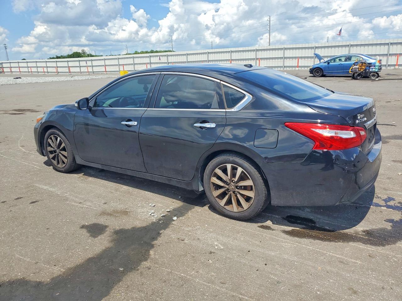 2017 NISSAN ALTIMA