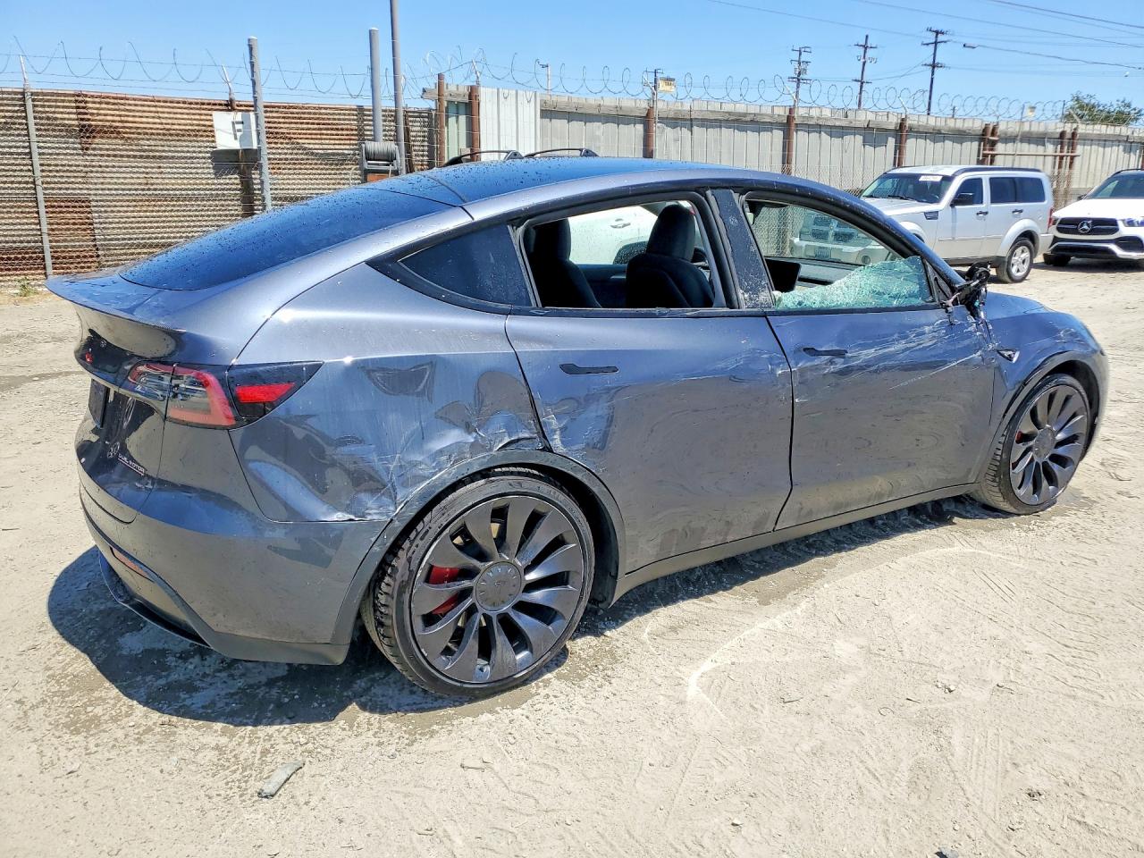 2023 TESLA MODEL Y