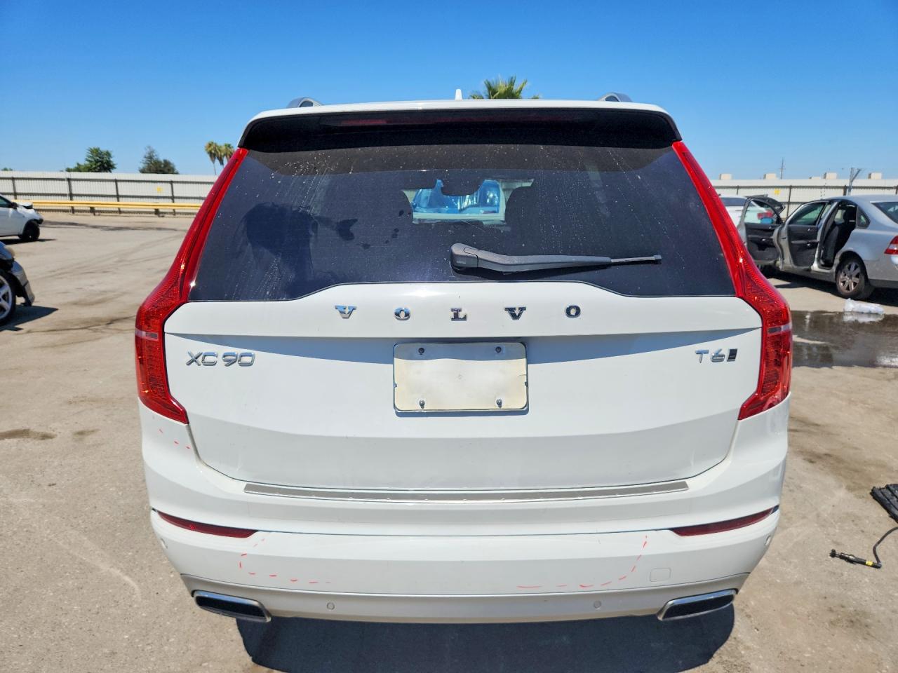 2018 VOLVO XC90