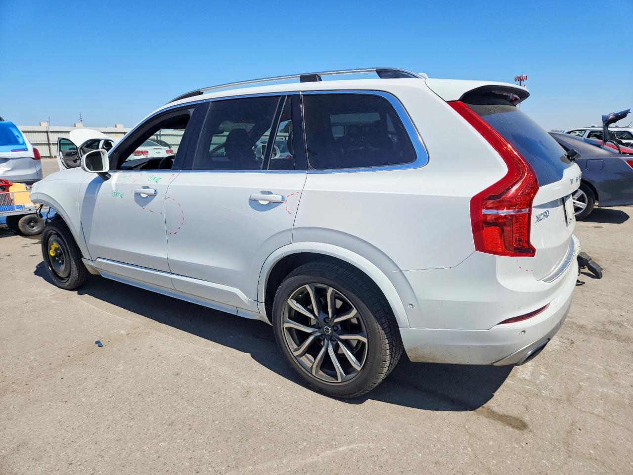 2018 VOLVO XC90