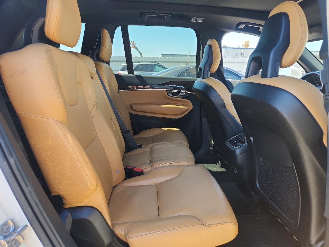 2018 VOLVO XC90