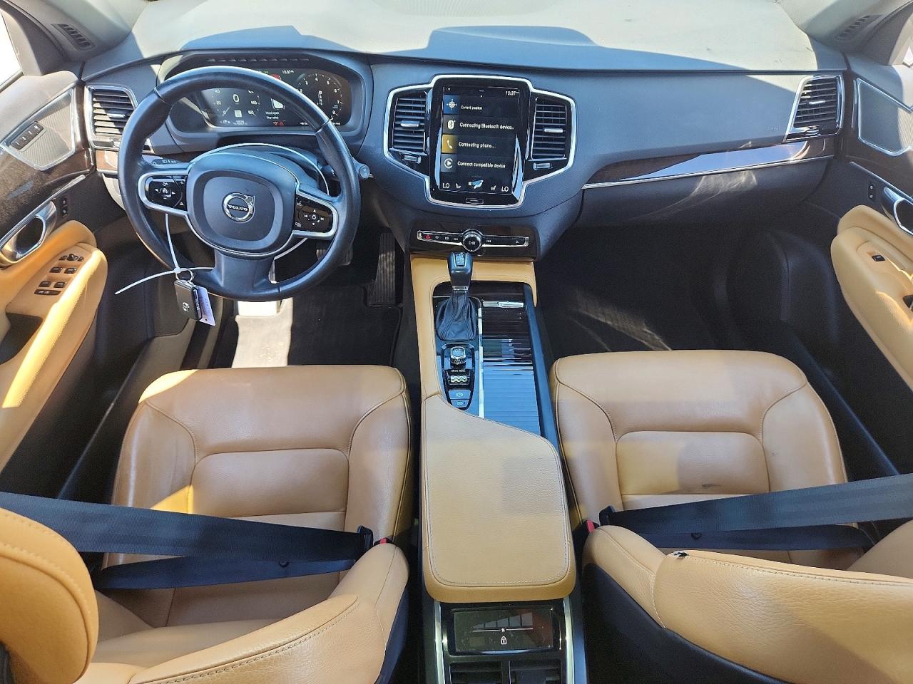 2018 VOLVO XC90