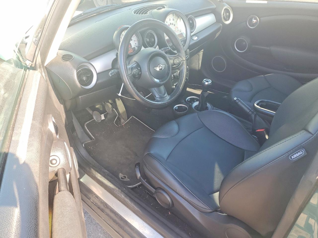 2012 MINI COOPER