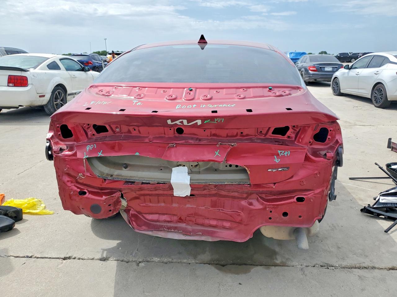 2022 KIA K5