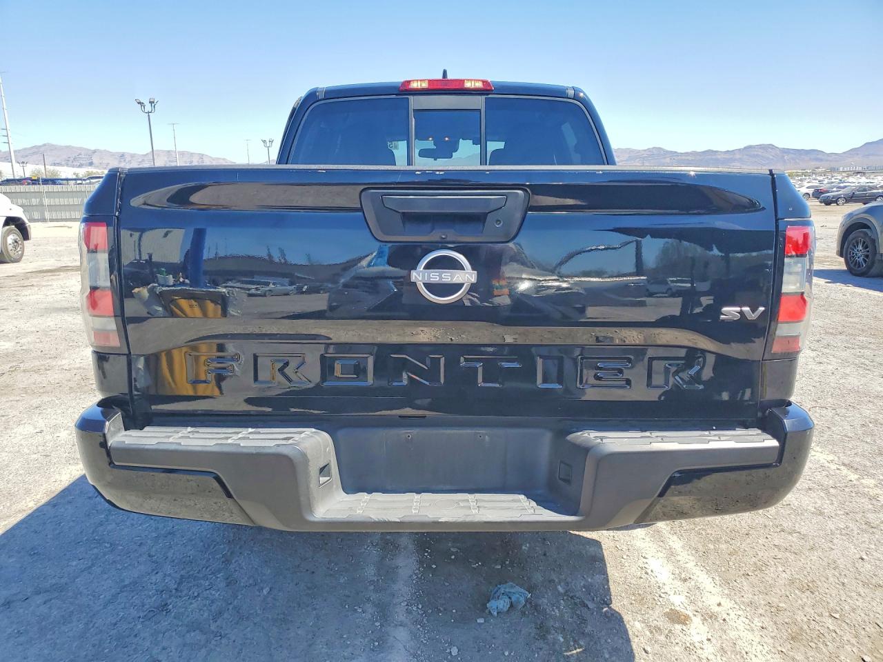 2022 NISSAN FRONTIER
