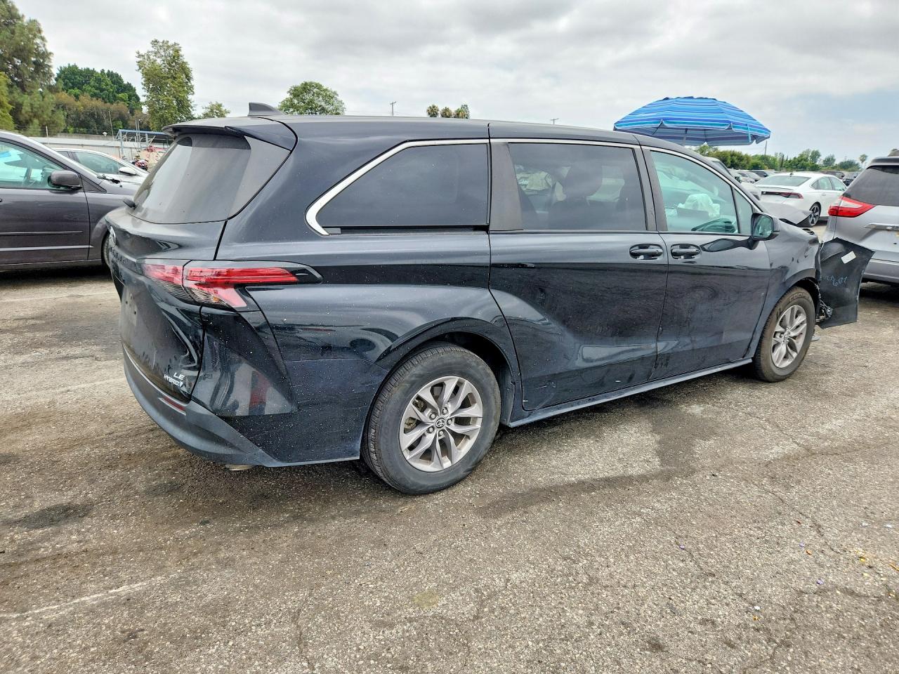 2022 TOYOTA SIENNA