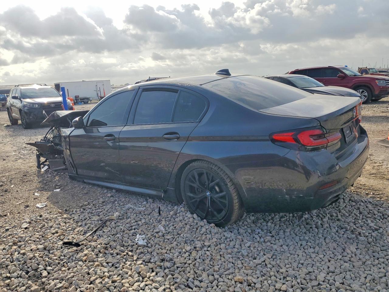 2022 BMW 5 SERIES