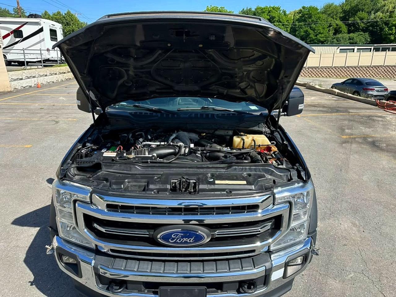 2022 FORD F550