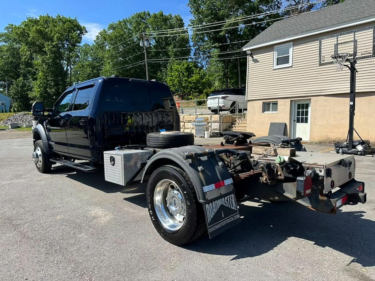 2022 FORD F550