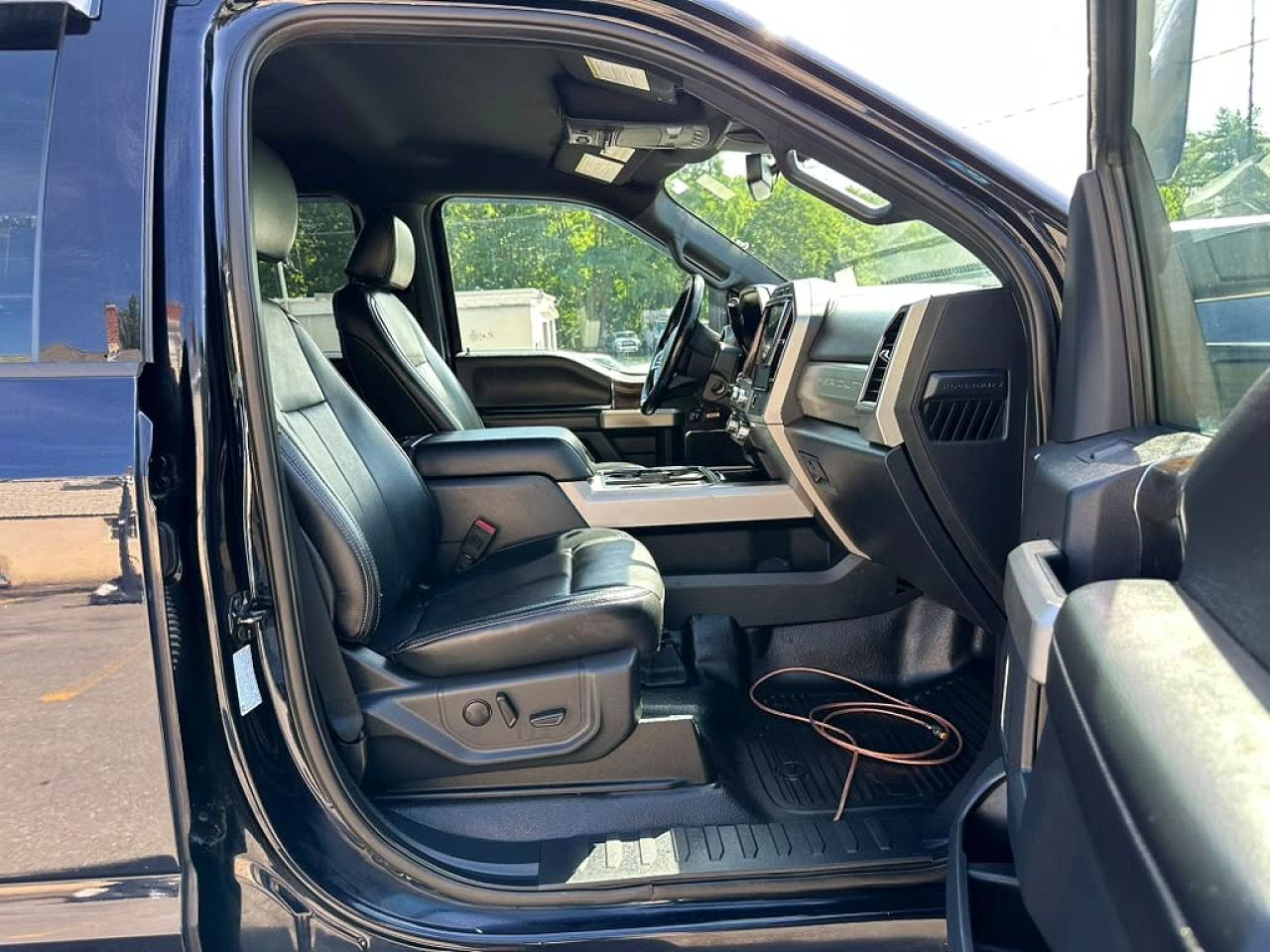 2022 FORD F550