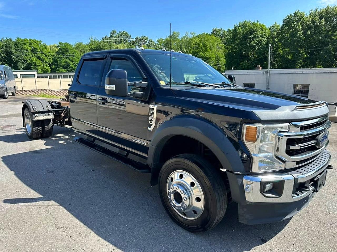 2022 FORD F550