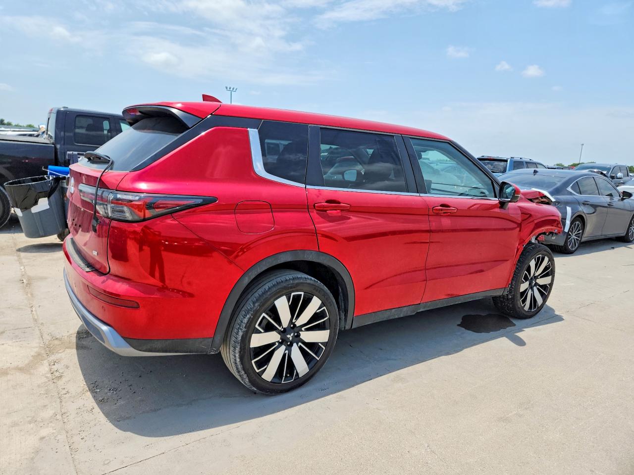 2025 MITSUBISHI OUTLANDER