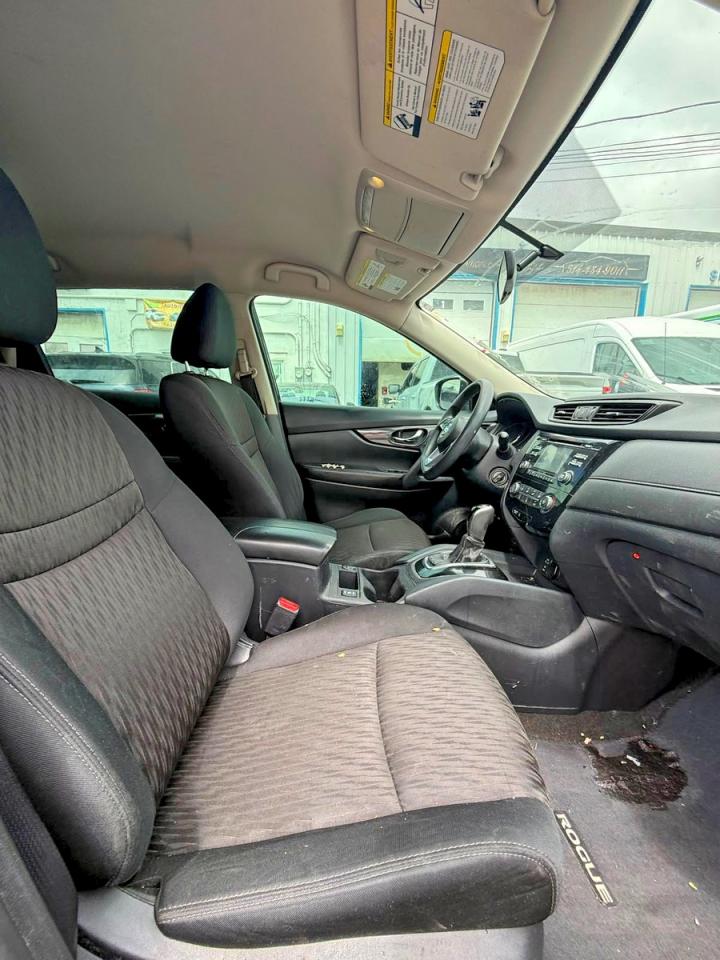 2017 NISSAN ROGUE