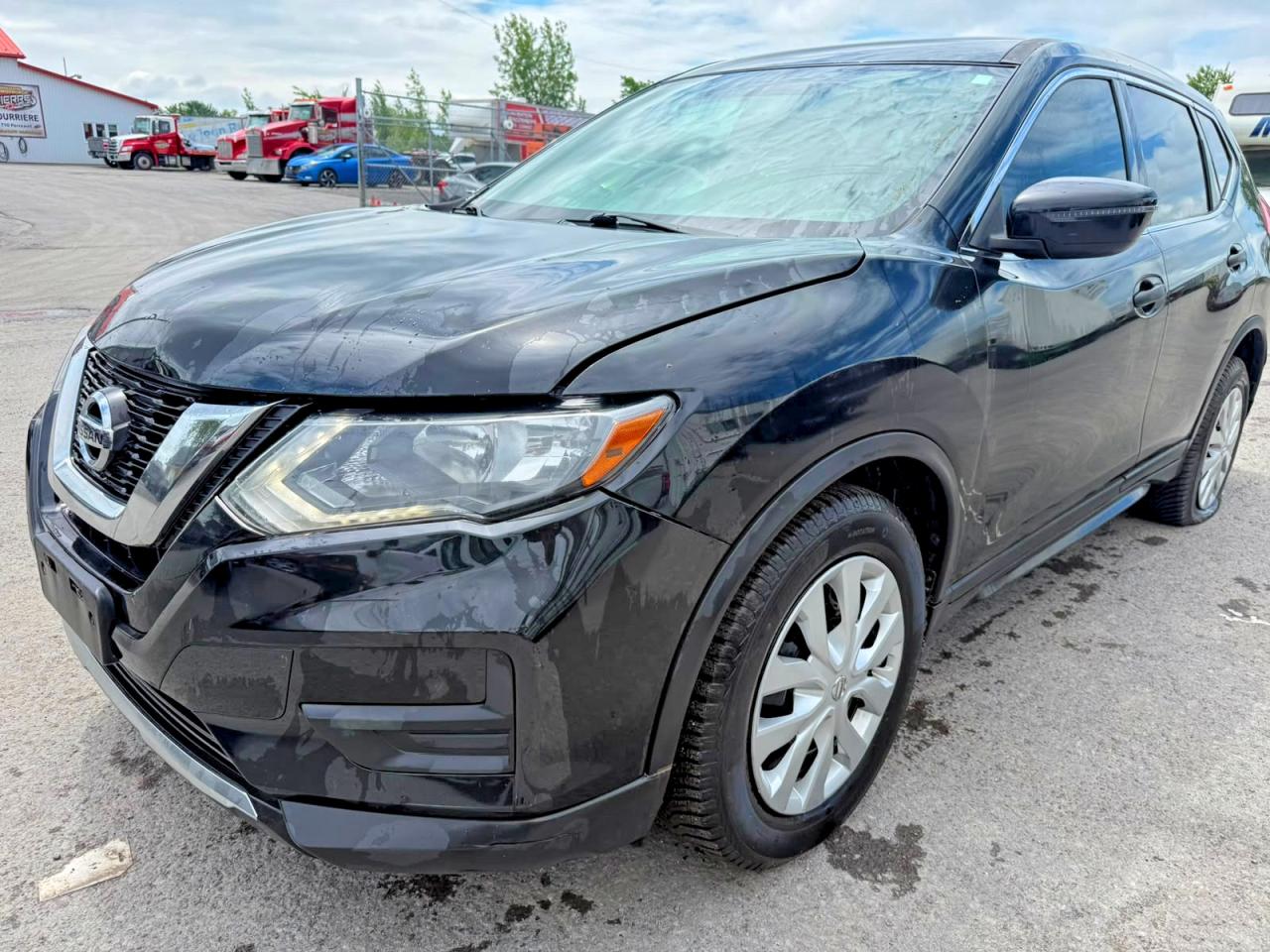 2017 NISSAN ROGUE