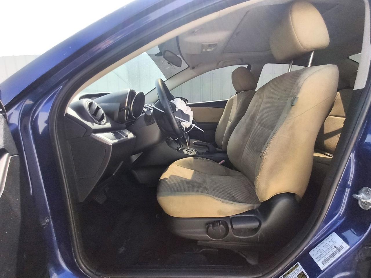 2012 MAZDA 3