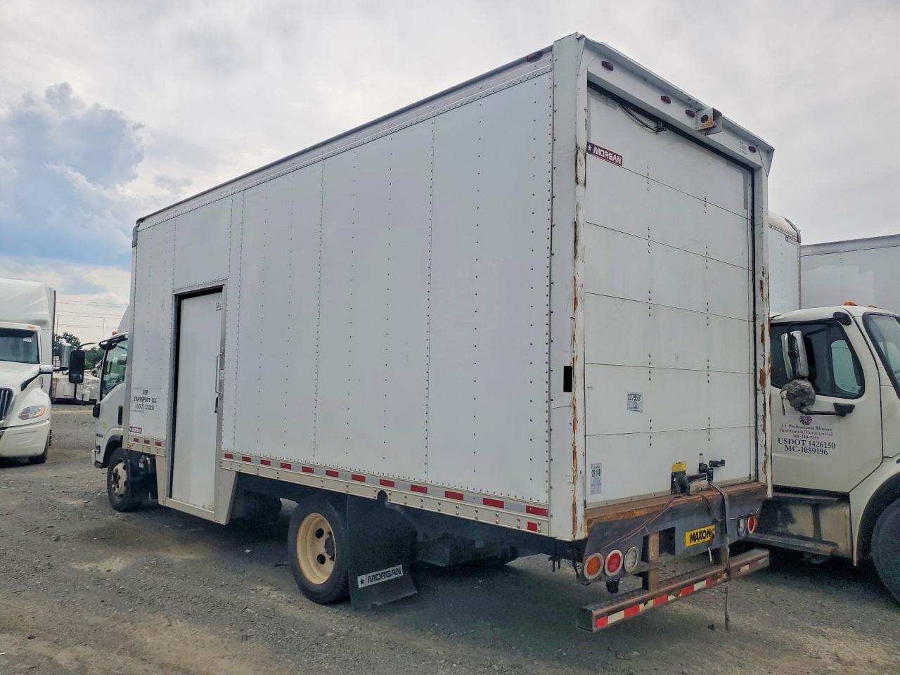 2016 ISUZU NPR