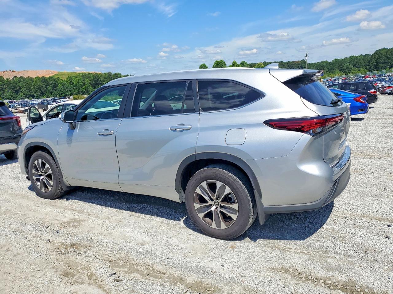 2023 TOYOTA HIGHLANDER