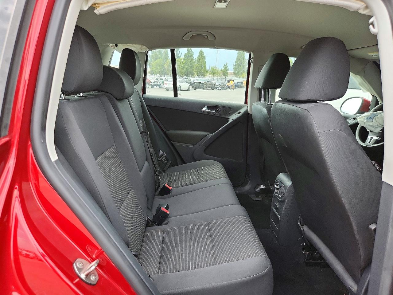 2013 VOLKSWAGEN TIGUAN