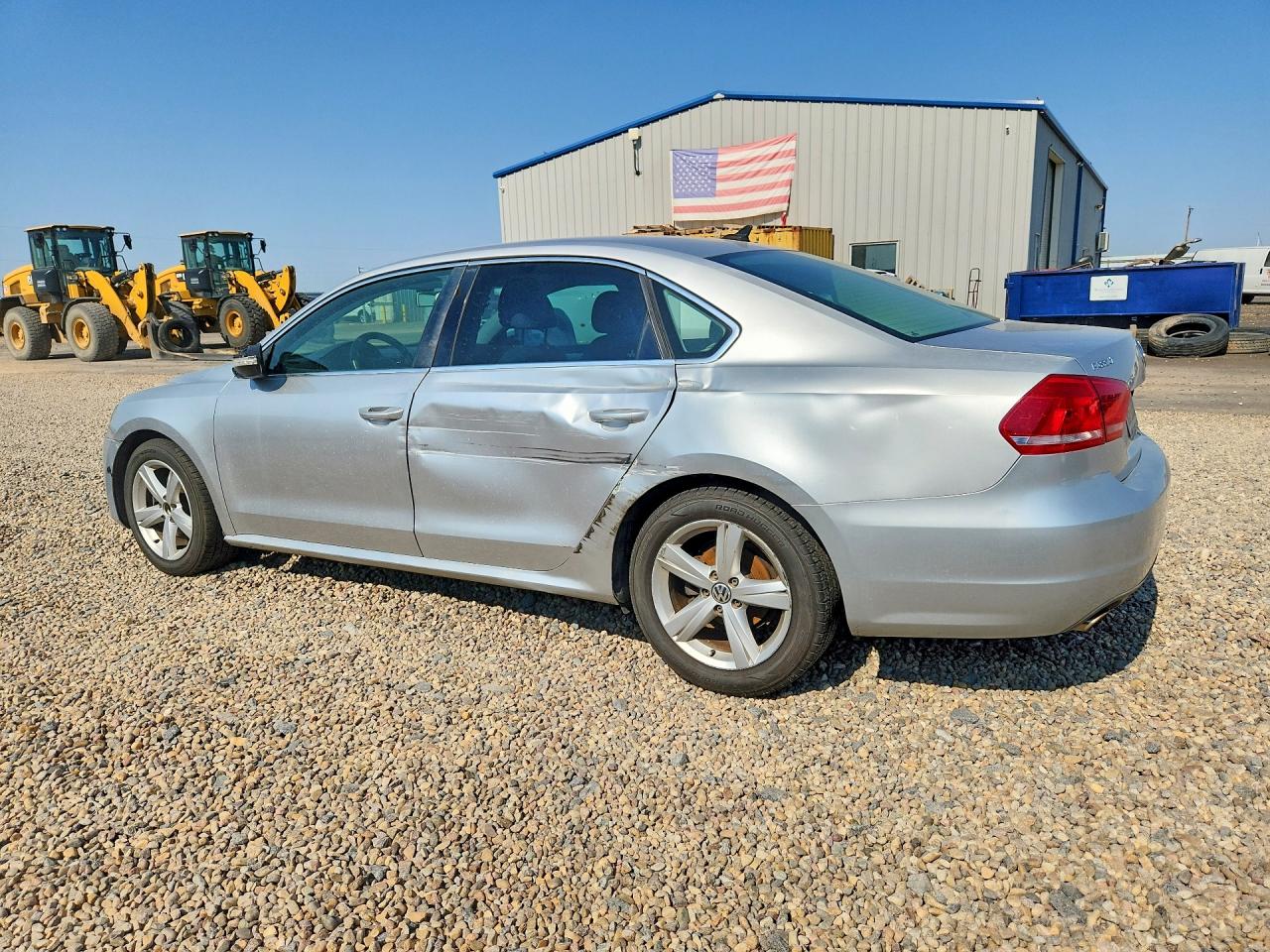 2012 VOLKSWAGEN PASSAT