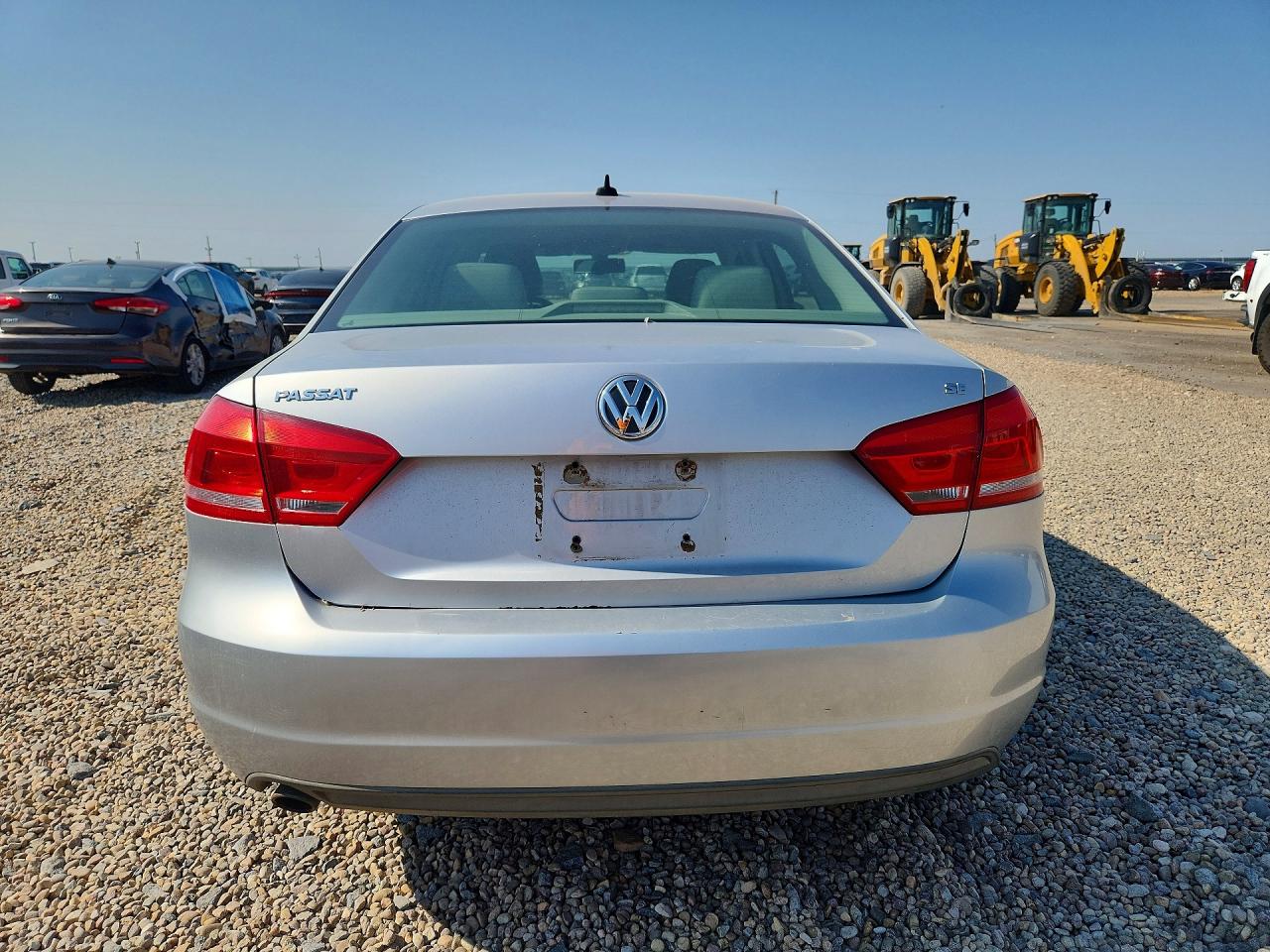 2012 VOLKSWAGEN PASSAT