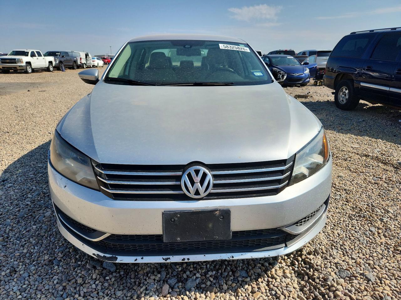 2012 VOLKSWAGEN PASSAT