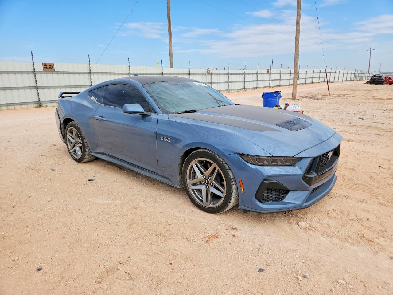 2025 FORD MUSTANG