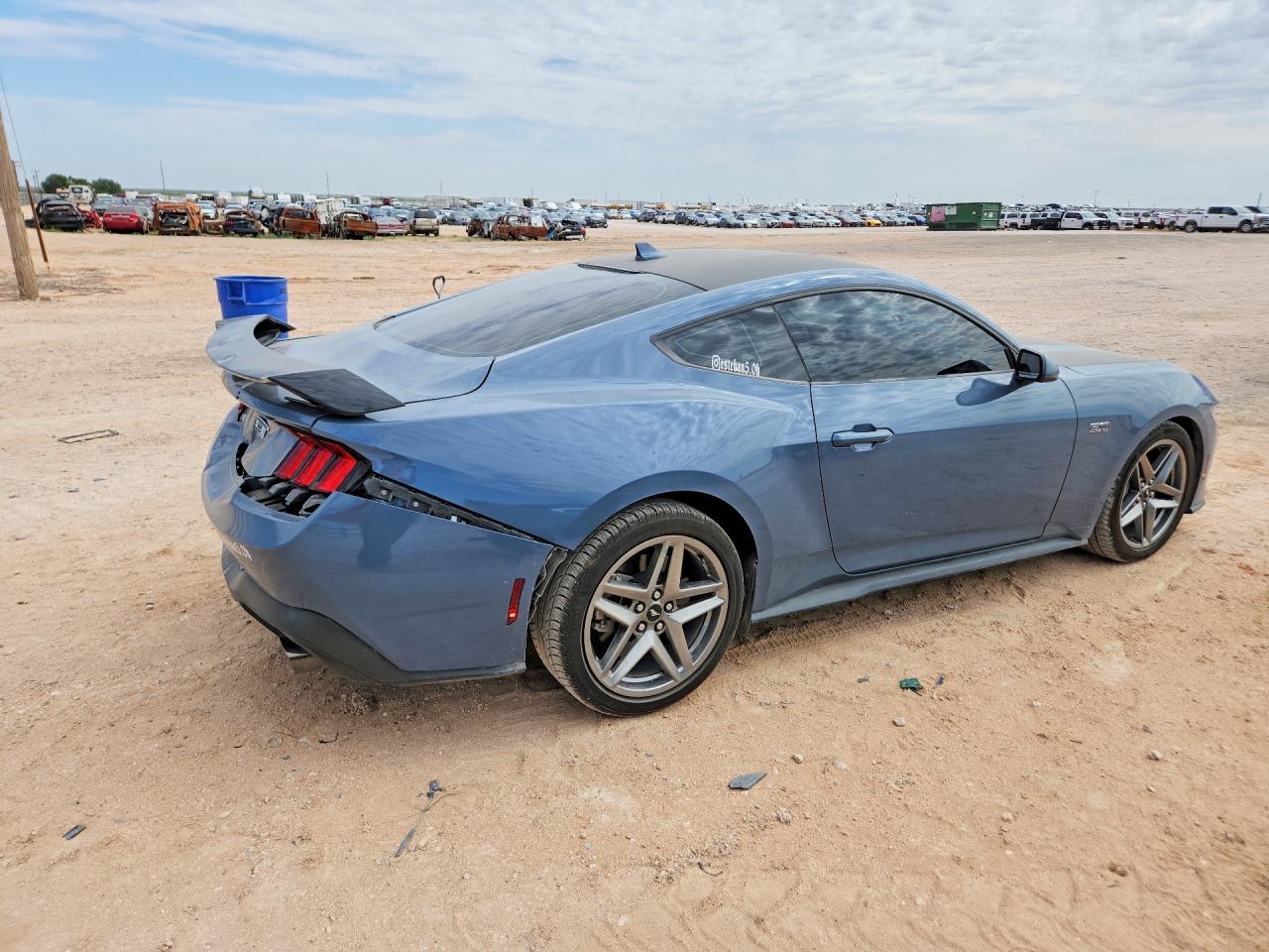 2025 FORD MUSTANG