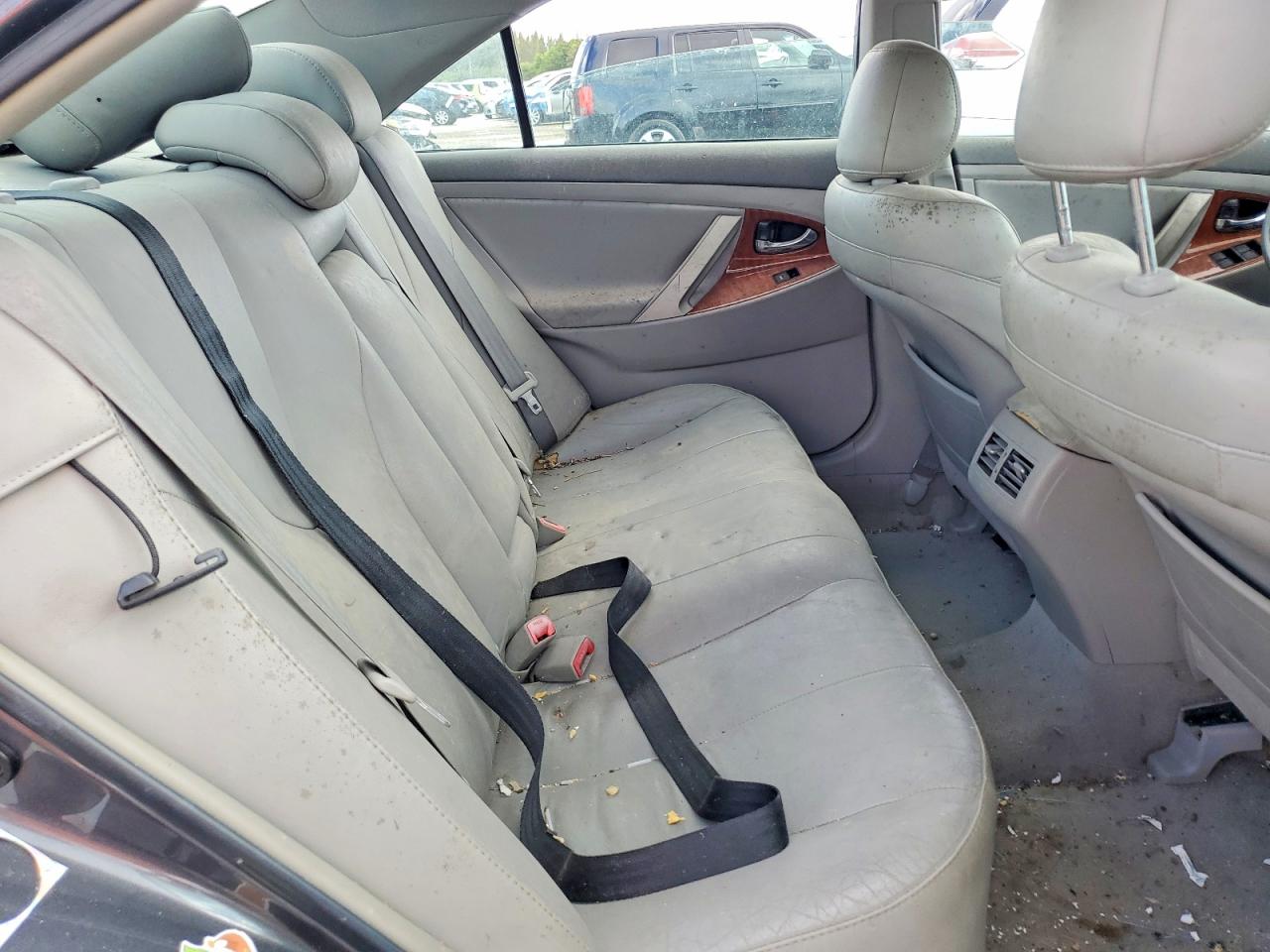 2011 TOYOTA CAMRY