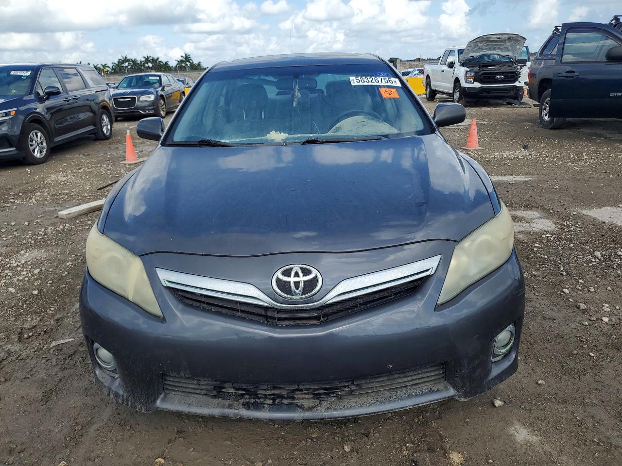 2011 TOYOTA CAMRY