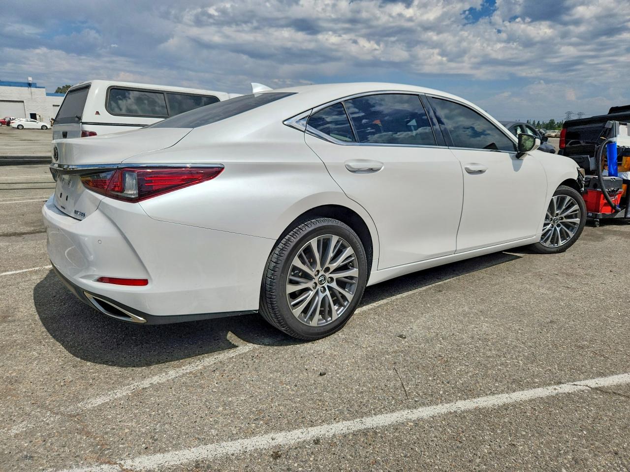 2020 LEXUS ES350