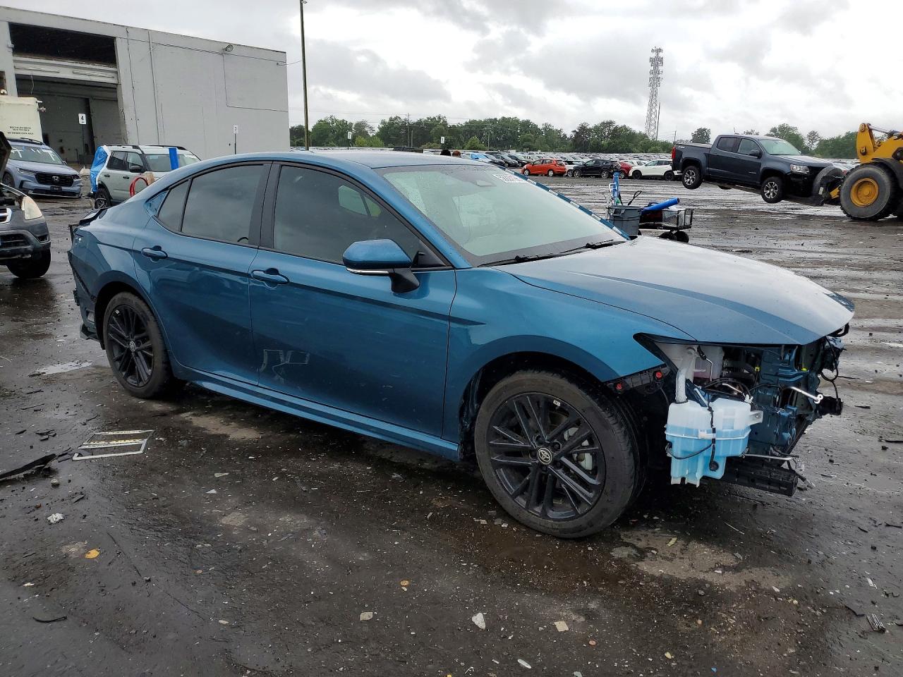 2025 TOYOTA CAMRY