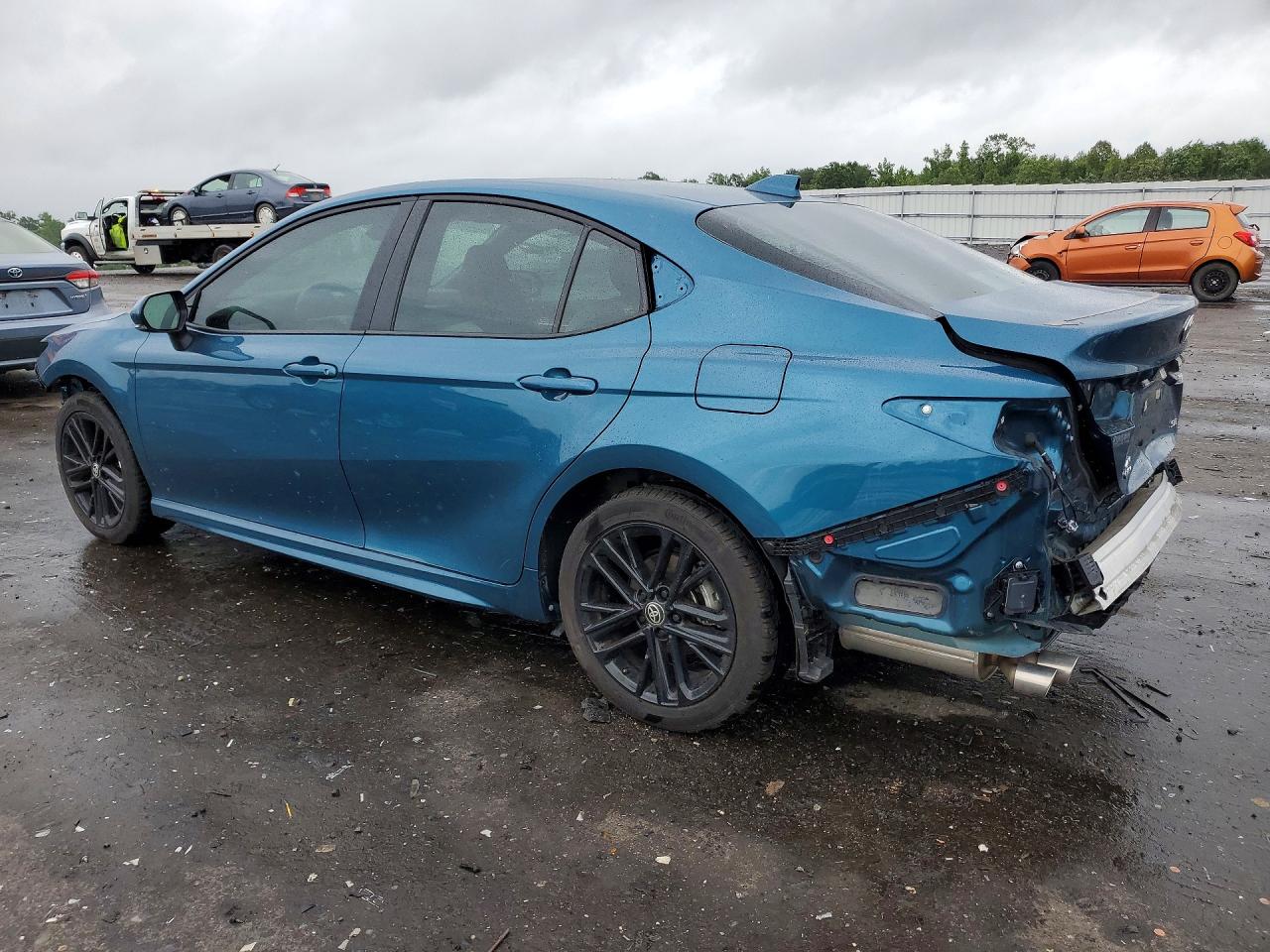 2025 TOYOTA CAMRY