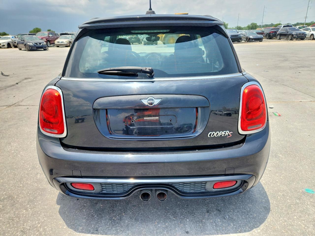 2015 MINI COOPER